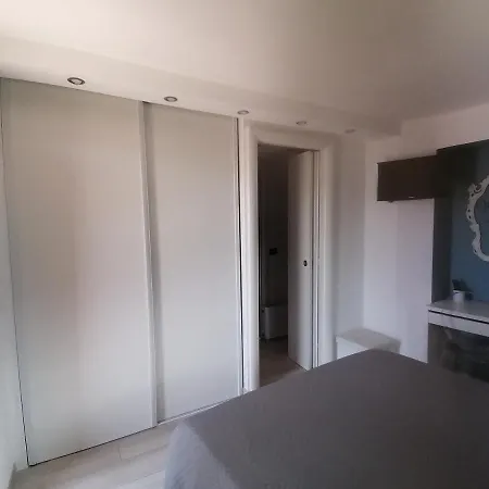 La Casa Di Trilly * סנרמו